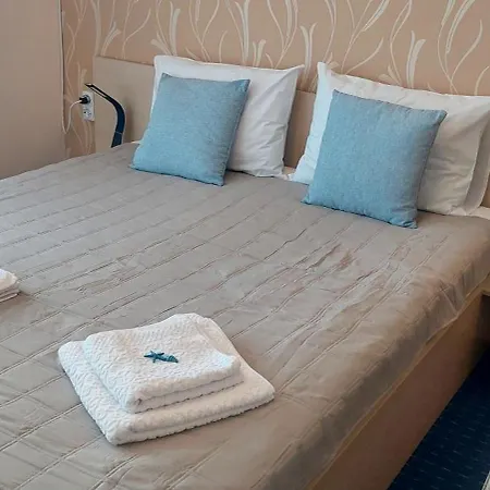 Apartment Sea View Escape 5br Luxury With Hot Tub & Free Parking Balchik