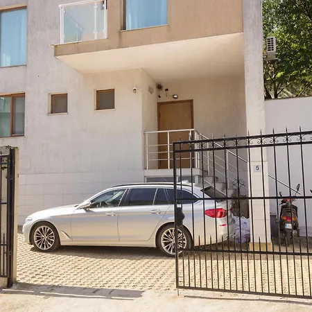 Sea View Escape 5br Luxury With Hot Tub & Free Parking Baltschik