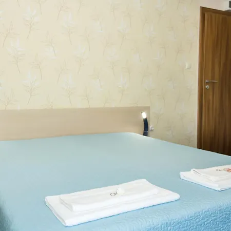 Sea View Escape 5br Luxury With Hot Tub & Free Parking Apartment Balchik