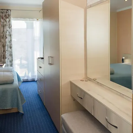 Sea View Escape 5br Luxury With Hot Tub & Free Parking * Balchik