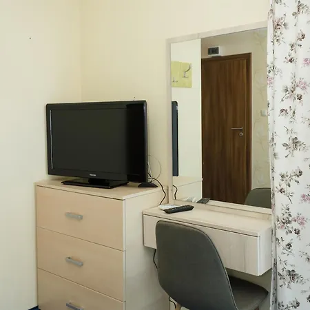 Sea View Escape 5br Luxury With Hot Tub & Free Parking *