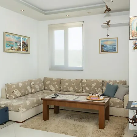 Sea View Escape 5br Luxury With Hot Tub & Free Parking Apartment