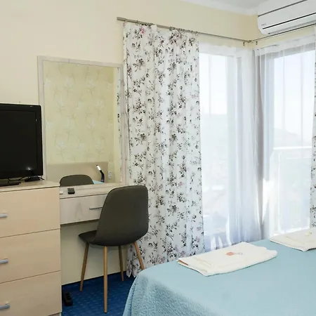 Apartment Sea View Escape 5br Luxury With Hot Tub & Free Parking Baltschik