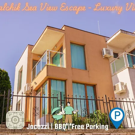 Sea View Escape 5br Luxury With Hot Tub & Free Parking Apartment Balchik